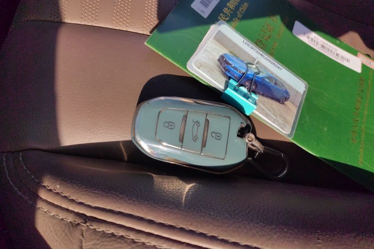 标致408 2019款 350THP 自动至尊版 国V中控内饰11