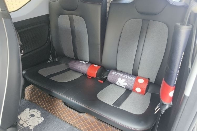 五菱汽车 宏光MINIEV 2022款 GAMEBOY 300km 玩咖款 磷酸铁锂中控内饰7004