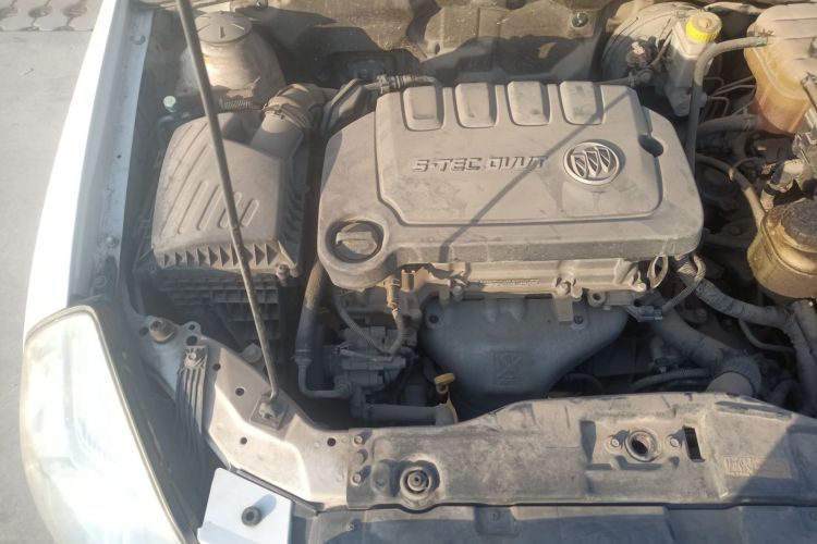 别克 凯越 2013款 1.5L 自动经典型机舱底盘25