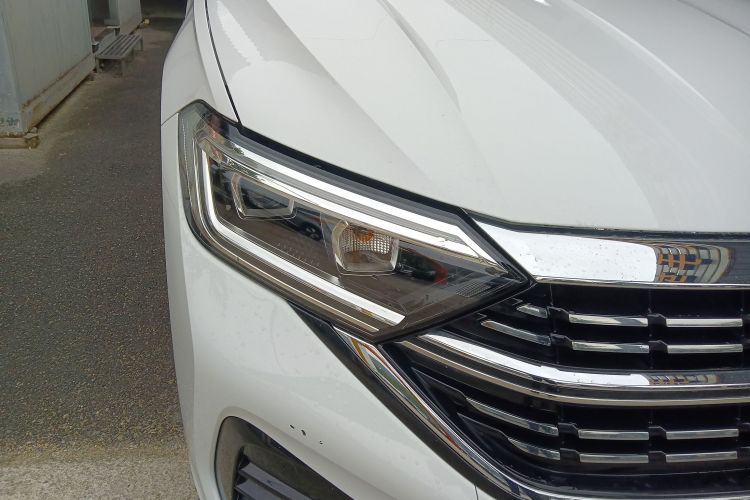 大众 速腾 2023款 300TSI DSG超越版车身外观8