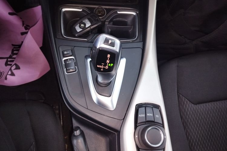 宝马1系(进口) 2016款 118i 领先型局部细节18