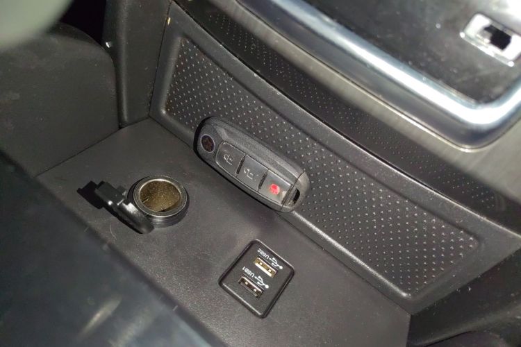 启辰T90 2017款 2.0L CVT智尚版中控内饰7001