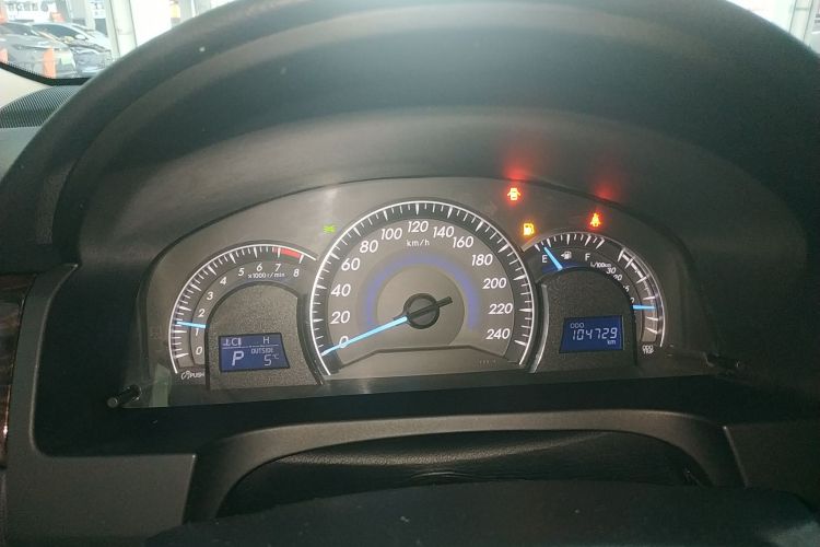 丰田 凯美瑞 2015款 2.0E 精英版中控内饰14