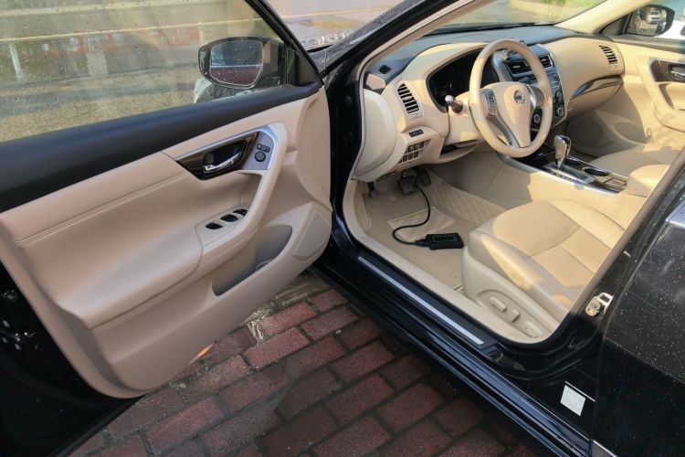 日产 天籁 2013款 2.0L XL舒适版中控内饰20