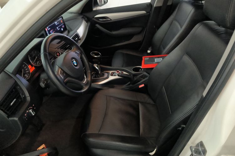 宝马X1 2014款 sDrive18i 时尚型中控内饰19