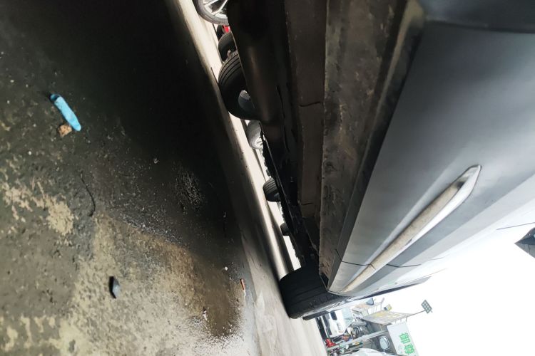 捷途X90 2023款 子龙 2.0T DCT常胜版 7座局部细节9001