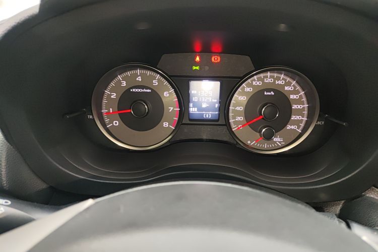 斯巴鲁 森林人 2014款 2.0i 自动豪华版中控内饰14