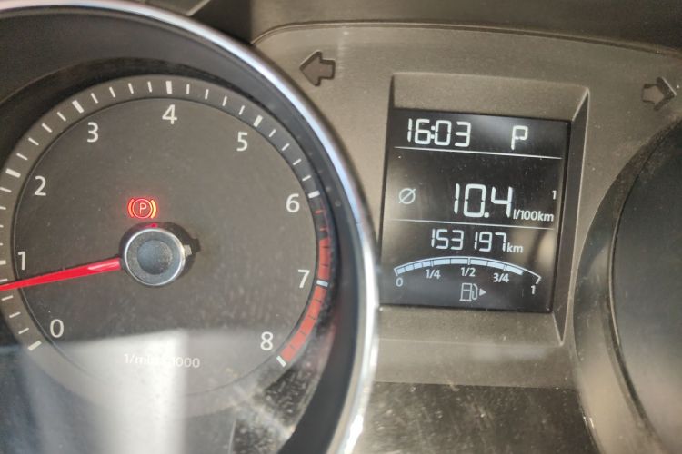 大众 宝来 2014款 1.6L 自动时尚型中控内饰15