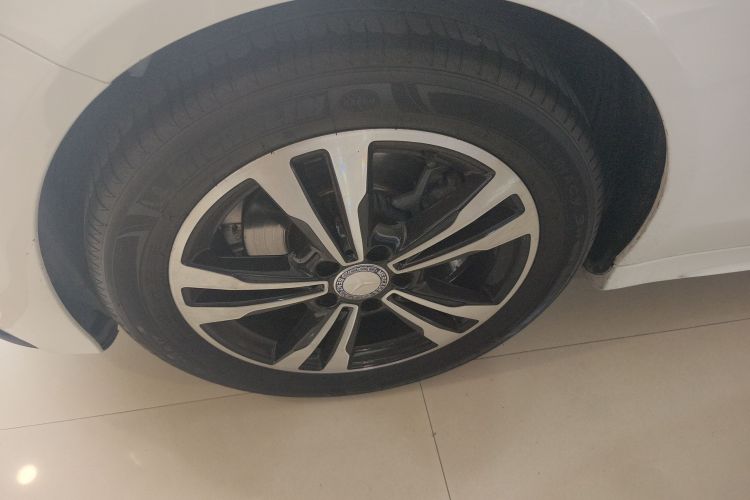 奔驰C级 2016款 C 200 运动版车身外观6007