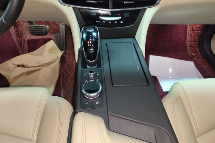 凯迪拉克CT6 2021款 28T 时尚型中控内饰18