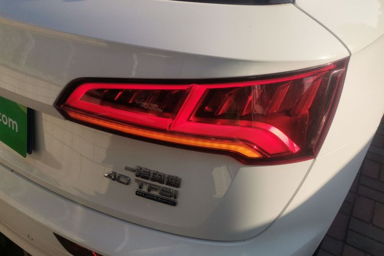 奥迪Q5L 2020款 改款 40 TFSI 荣享时尚型车身外观9