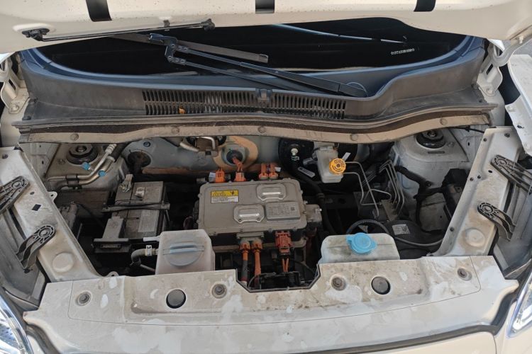 零跑汽车 零跑T03 2024款 310舒享版机舱底盘24