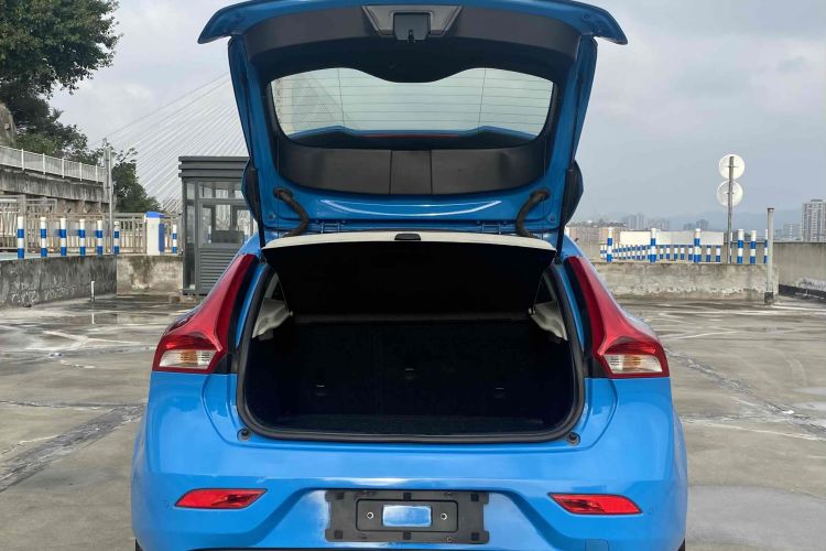 沃尔沃V40 2014款 2.0T 智雅版局部细节23