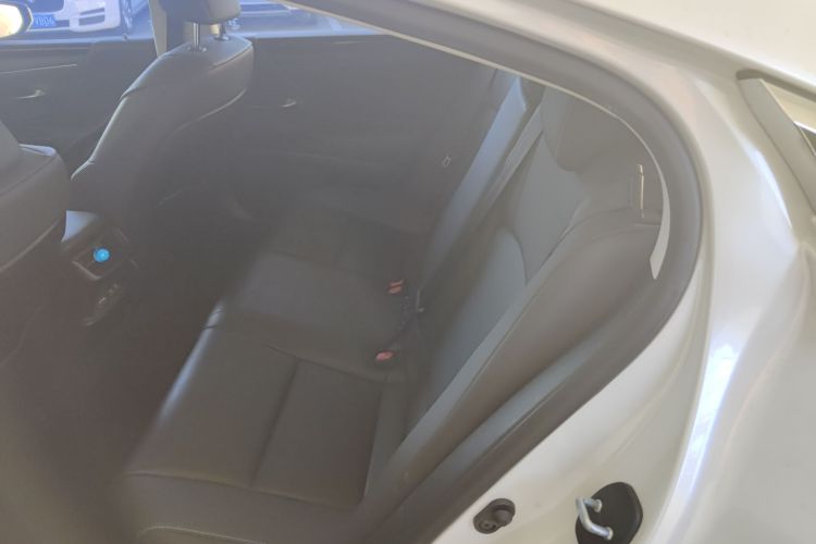 雷克萨斯ES 2020款 200 卓越版中控内饰7004