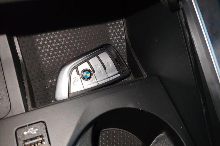 宝马X5(进口) 2021款 xDrive30i M运动套装中控内饰11