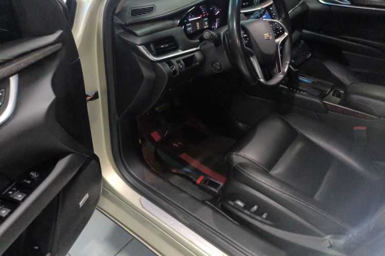 凯迪拉克XTS 2018款 28T 精英型中控内饰7003