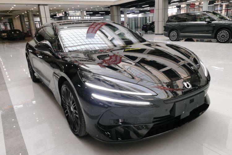 腾势Z9GT 2024款 1100四驱Ultra版车身外观6002