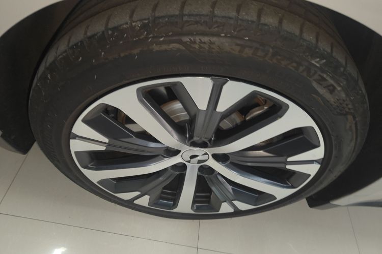 蔚来ET7 2022款 75kWh车身外观6008