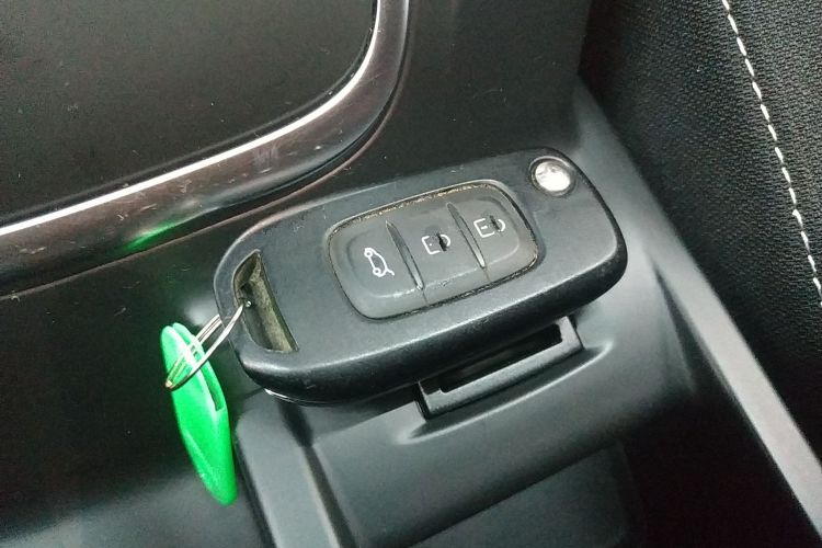 雷诺 科雷嘉 2016款 2.0L 两驱舒适版中控内饰7001