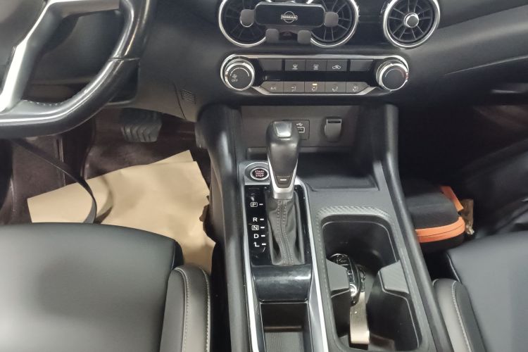 日产 轩逸 2020款 1.6L XL CVT悦享版中控内饰18