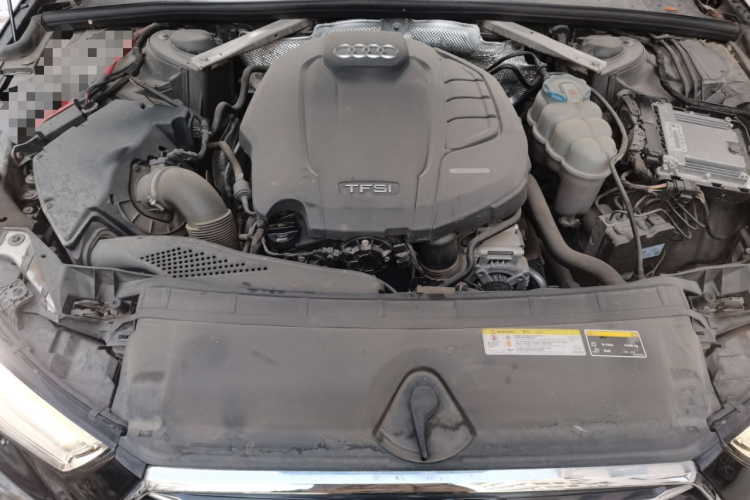 奥迪A4L 2018款 30周年年型 40 TFSI 进取型局部细节24