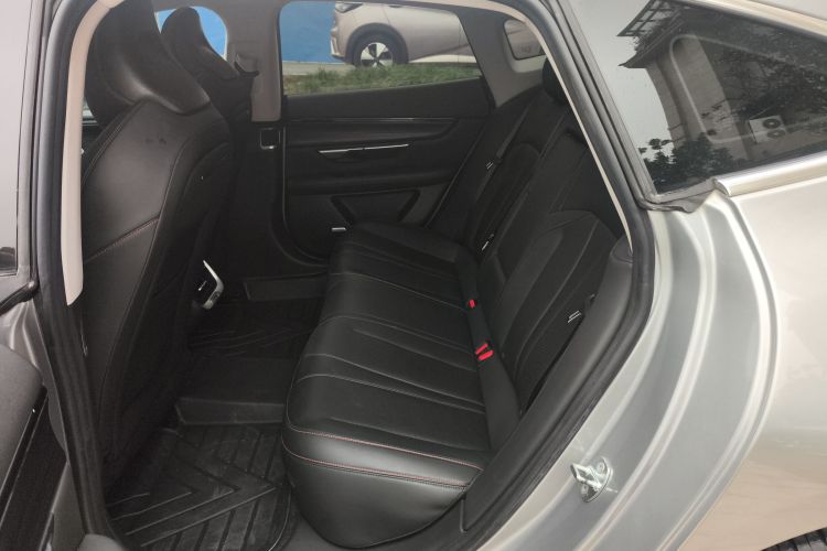 小鹏P7 2022款 586G中控内饰21