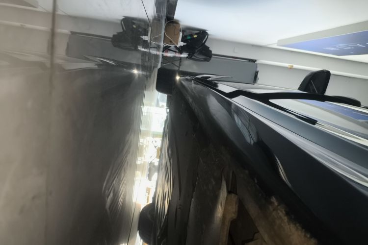 宝马5系 2020款 525Li M运动套装局部细节9002