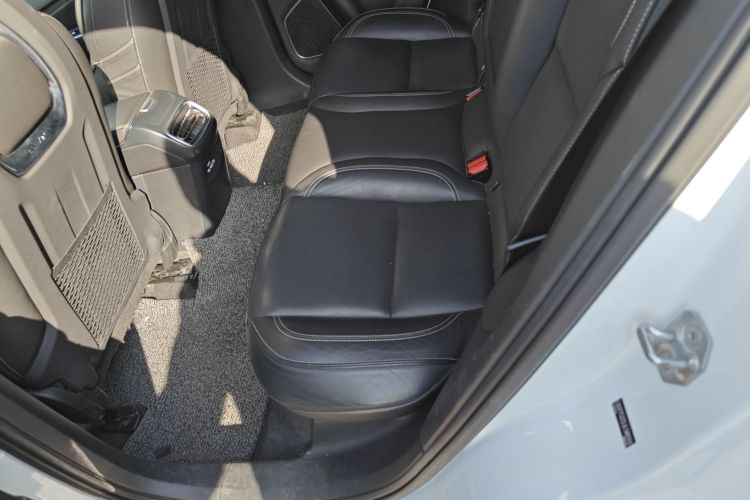 领克01 2017款 2.0T 两驱型Pro版中控内饰21