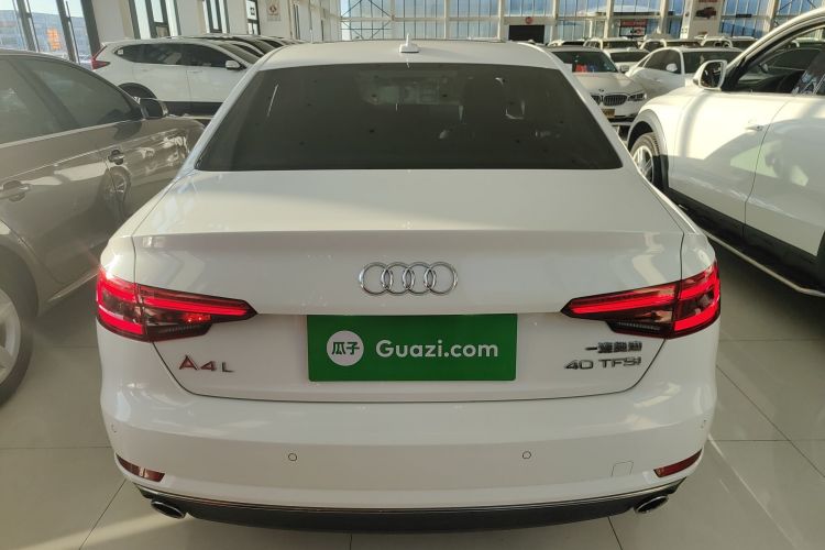 奥迪A4L 2017款 Plus 40 TFSI 风尚型车身外观6