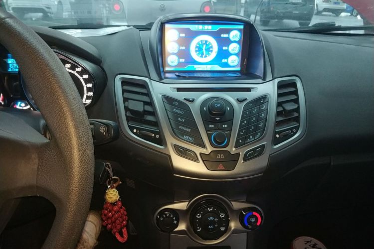 福特 嘉年华 2013款 两厢 1.5L 自动时尚型中控内饰16