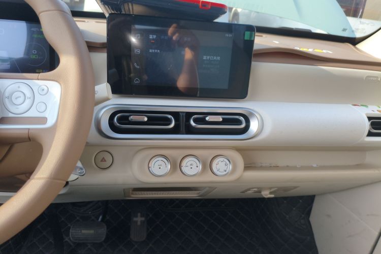 五菱汽车 宏光MINIEV 2024款 第三代 215km 进阶版中控内饰16