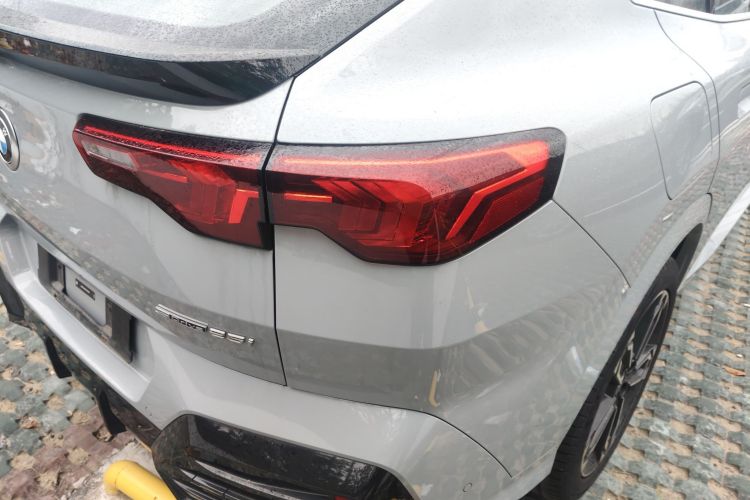 宝马X2(进口) 2024款 sDrive25i M运动套装车身外观9