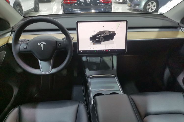 特斯拉 Model Y 2022款 改款 后轮驱动版中控内饰12