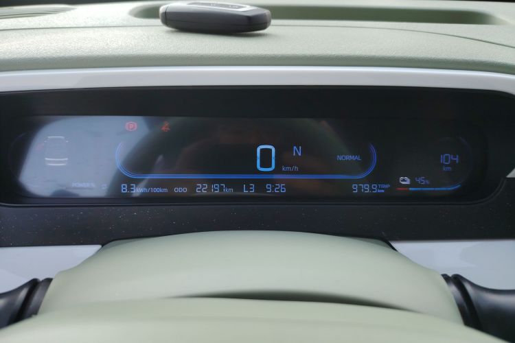 吉利银河 2025款 210km 熊猫骑士中控内饰14