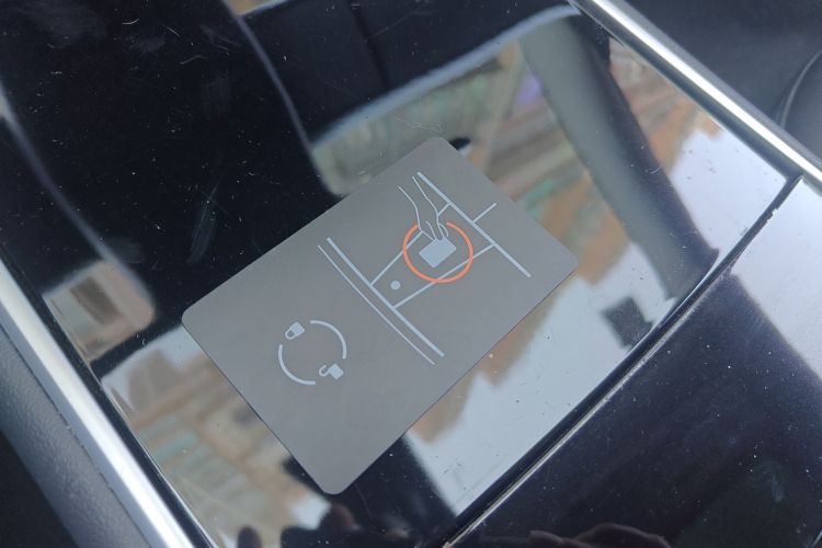 特斯拉 Model 3 2019款 标准续航后驱升级版中控内饰7001