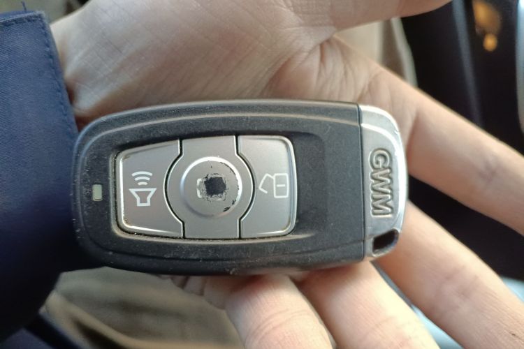 哈弗H6 2014款 运动版 1.5T 手动两驱精英型中控内饰11