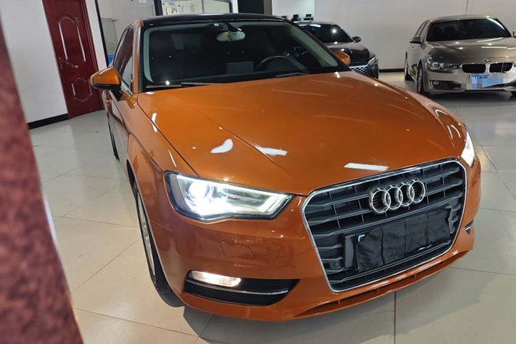 奥迪A3 2015款 Sportback 35 TFSI 百万纪念智领型车身外观3