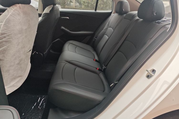 荣威i5 2023款 1.5L CVT豪华版中控内饰21