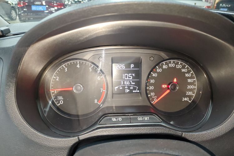 大众 Polo 2016款 1.4L 自动风尚型中控内饰14