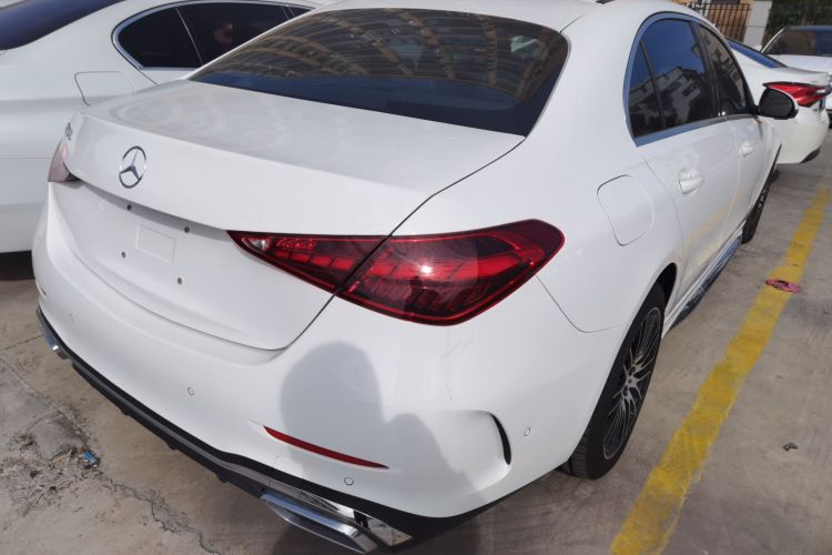 奔驰C级 2025款 C 200 L 运动版车身外观7