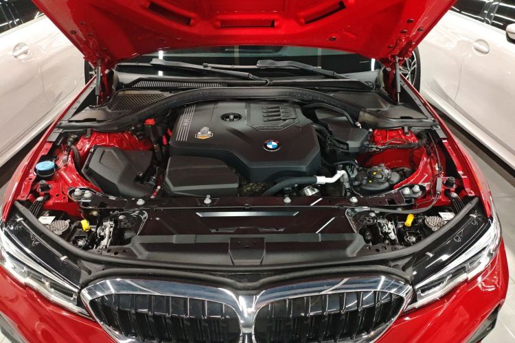 宝马3系 2021款 改款二 325Li M运动套装机舱底盘24