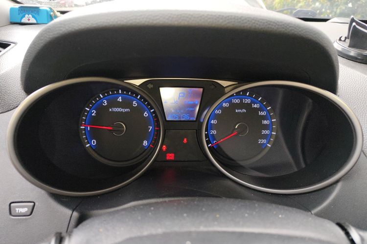 北京现代ix35 2012款 2.0L 自动两驱精英版GLS中控内饰15