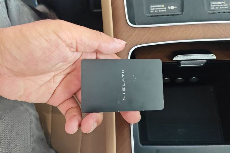 鸿蒙智行 享界S9 2024款 纯电 Ultra 四驱旗舰版中控内饰7001