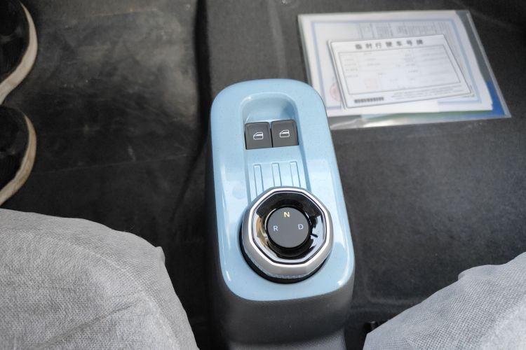 吉利银河 2024款 熊猫mini 200km 耐力熊局部细节18