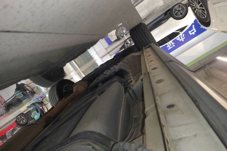 长安CS75 2014款 1.8T 自动精英型 国V局部细节9002