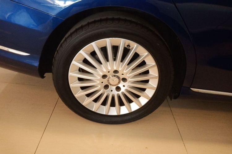 奔驰C级 2016款 C 180 L车身外观6008