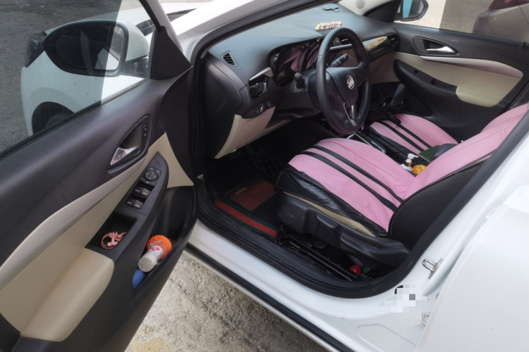 别克 凯越 2020款 15N CVT精英型中控内饰20