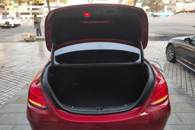 奔驰C级 2018款 C 180 L 时尚型运动版机舱底盘23