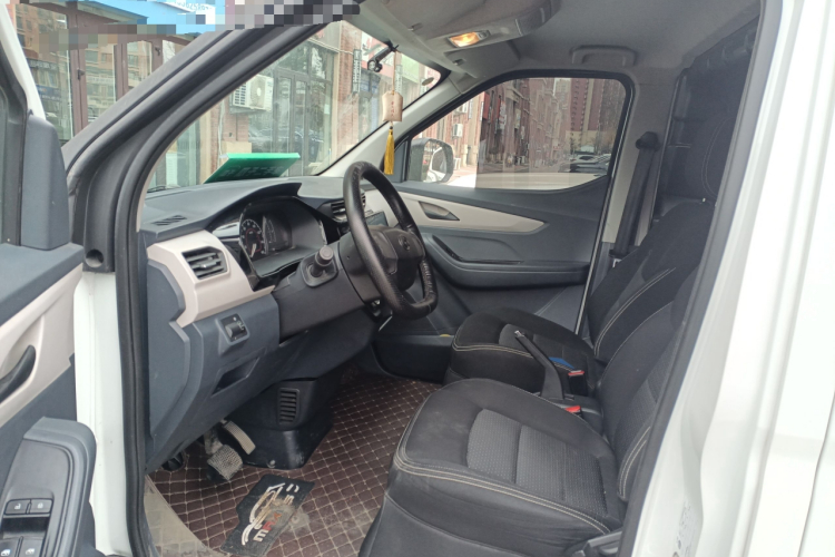 上汽大通MAXUS 大通EV30 2022款 纯电智能物流专家短轴国轩局部细节19