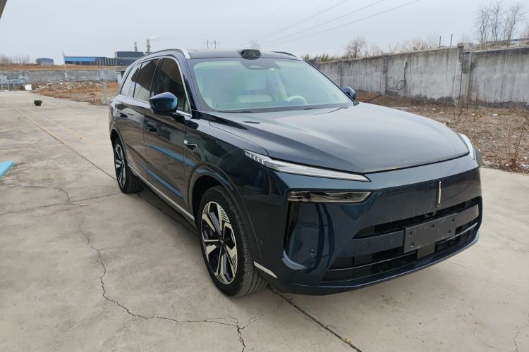 魏牌 蓝山 2025款 四驱 Ultra车身外观3